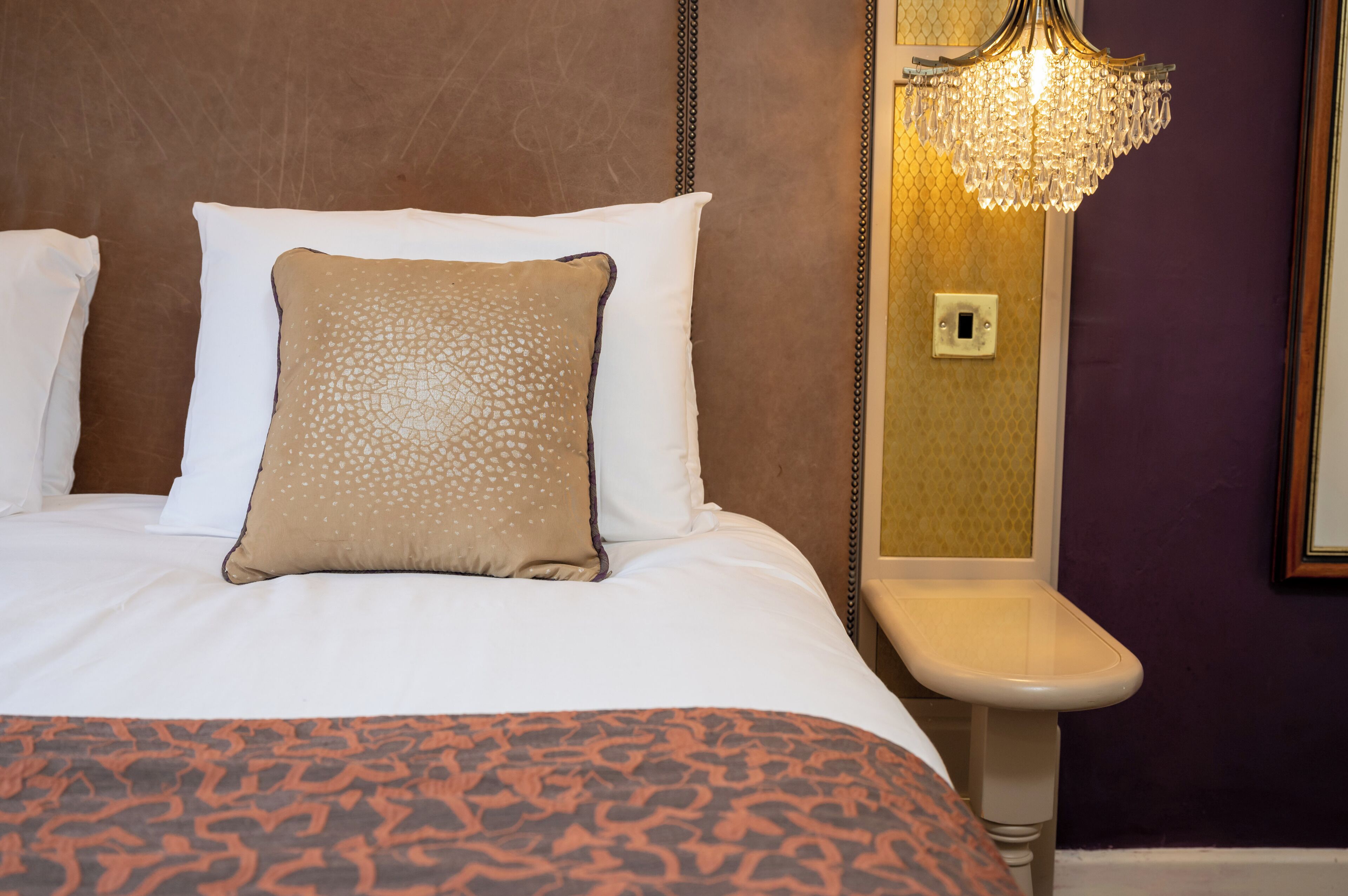 Desk, iron/ironing board, free WiFi