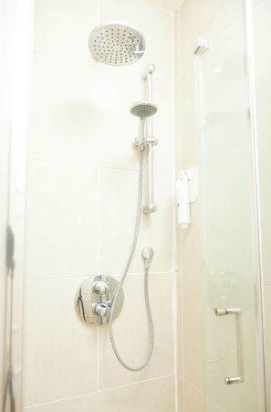 Chambre Simple | Salle de bain