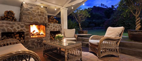 Bar (in der Unterkunft)