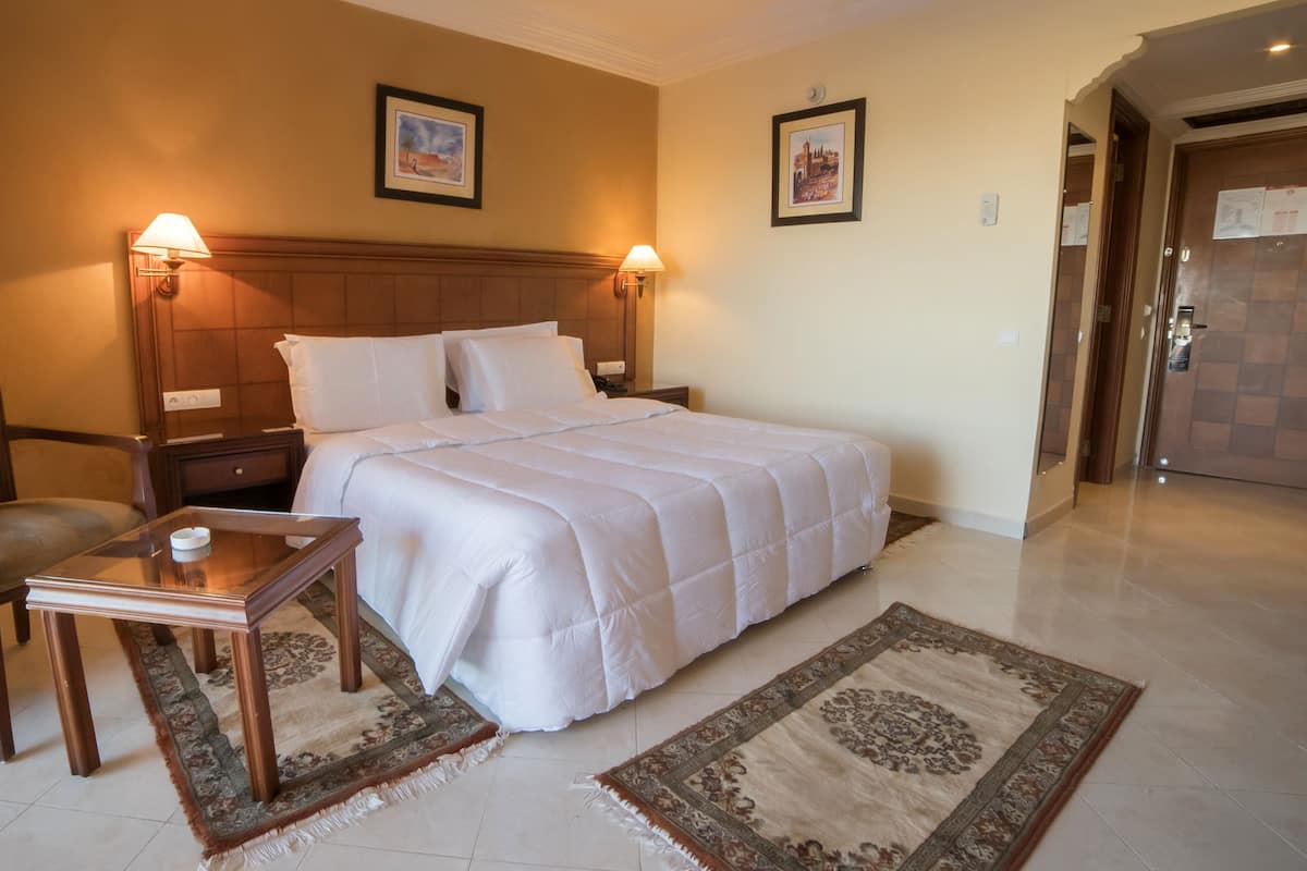 Premium bedding, Select Comfort beds, minibar, in-room safe