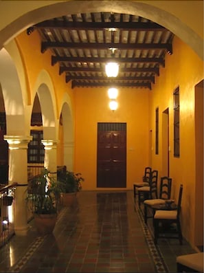 Hallway - Hotel Castelmar (Campeche)