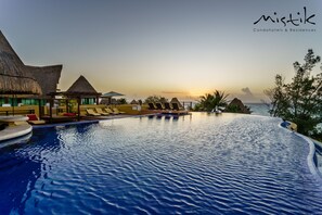 2 outdoor pools - Pueblito Escondido Luxury by Mistik (Playa del Carmen)
