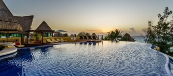 Pueblito Escondido Luxury by Mistik