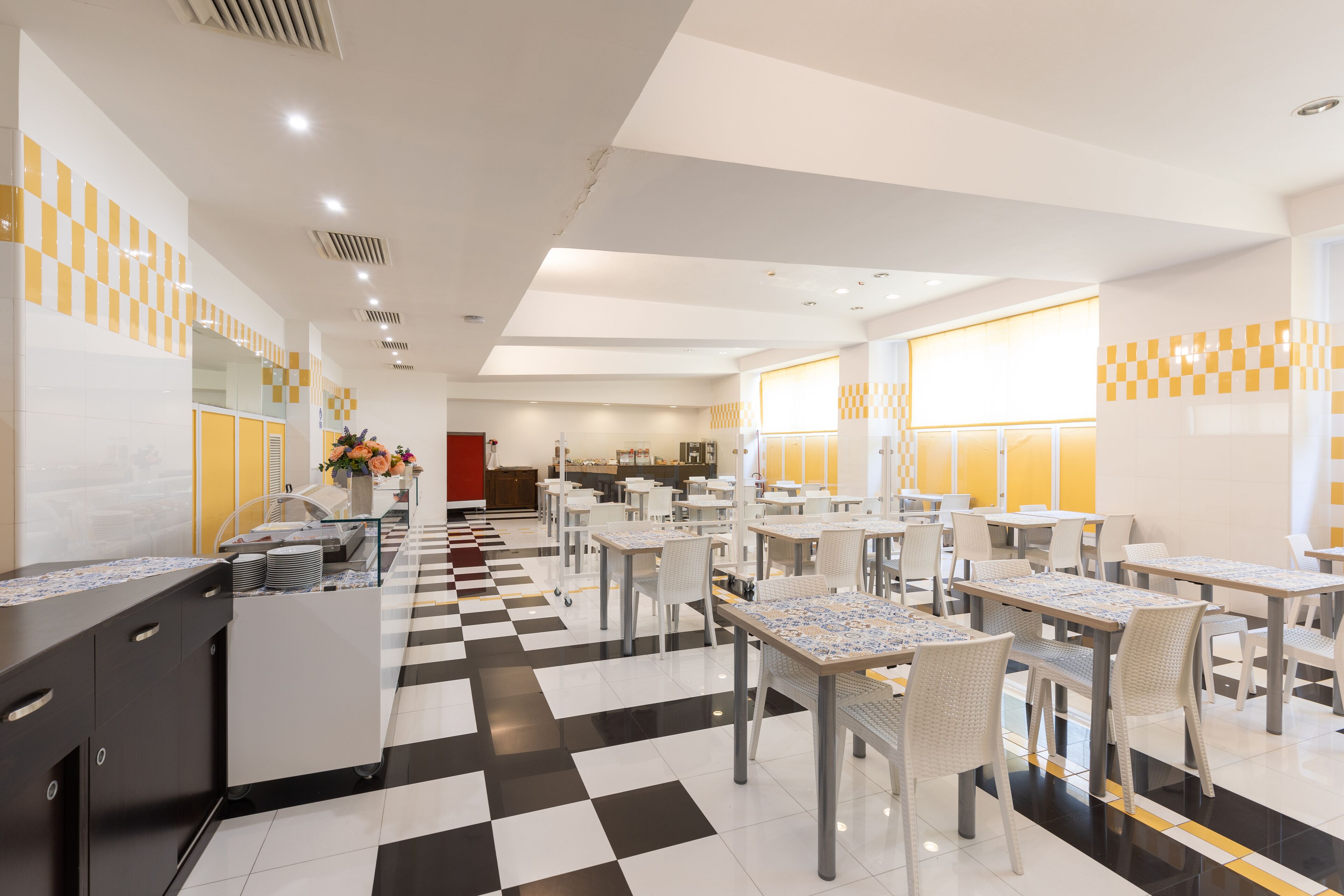 Free daily cooked-to-order breakfast