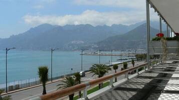 Vue depuis lâhĂ©bergement