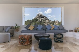 Sala de estar en el lobby