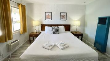 Phòng Tiêu chuẩn, 1 giường cỡ king, không hút thuốc | Bàn, bàn ủi/dụng cụ ủi quần áo, truy cập Internet không dây miễn phí