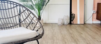 더 포스트카드 모텔