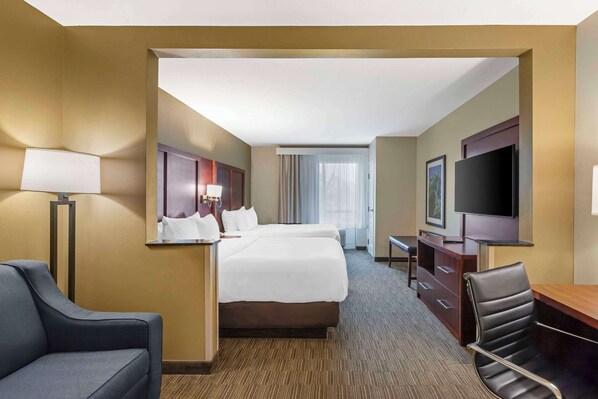 Suite, Non Smoking | Premium bedding, desk, iron/ironing board, free cribs/infant beds - Comfort Inn & Suites Tifton (Tifton)