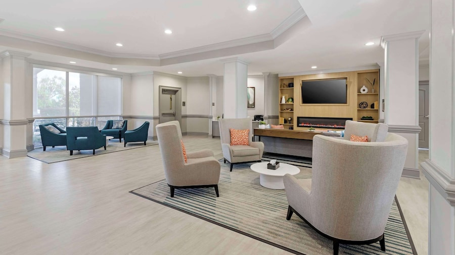 Comfort Suites Valdosta Mall Area