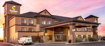 摩西湖市凱富全套房飯店