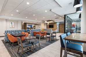 Petit déjeuner buffet compris tous les jours