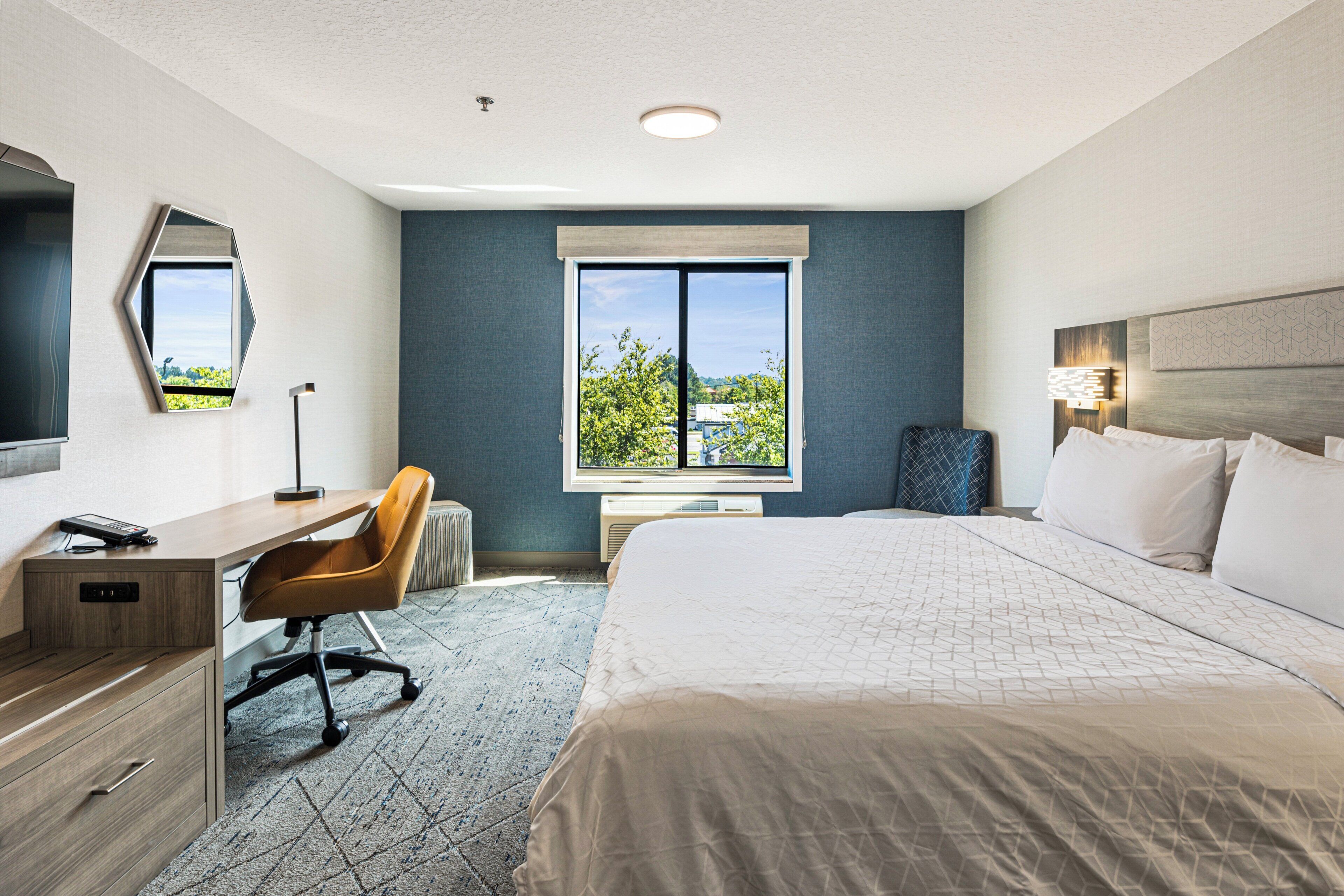 In-room safe, individually decorated, desk, laptop workspace