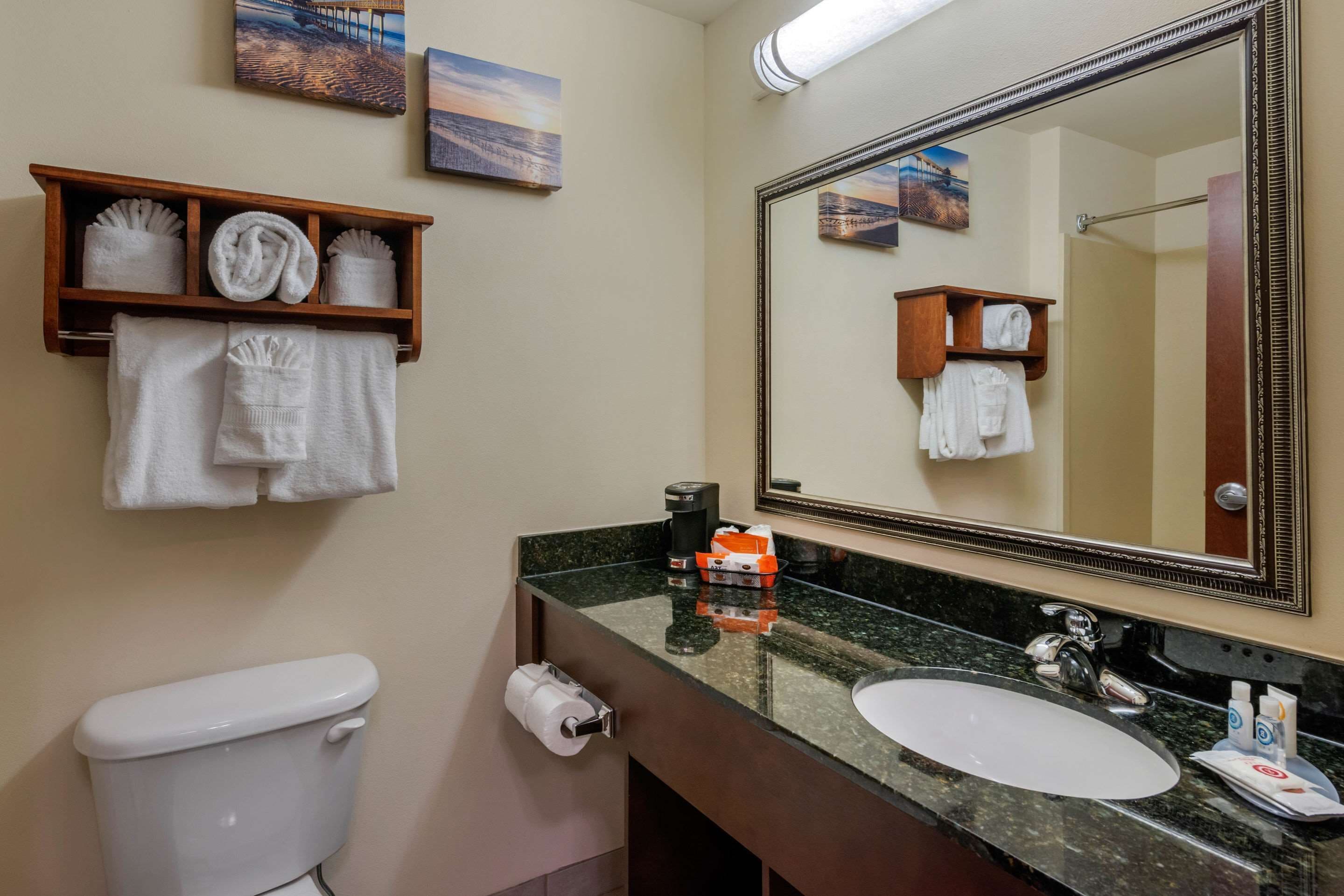 Photo - Comfort Inn & Suites Fort Myers Airport
