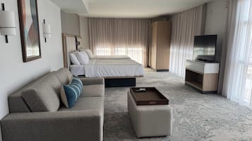 1 chambre, literie de qualité, couette en duvet, bureau