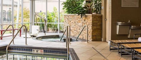 Piscine couverte