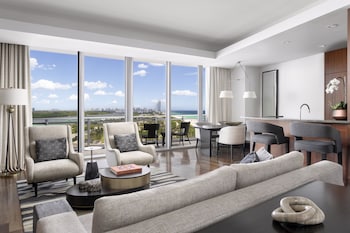 42-cm Smart TV with cable channels, TV, video-game console at The Ritz-Carlton Bal Harbour, Miami