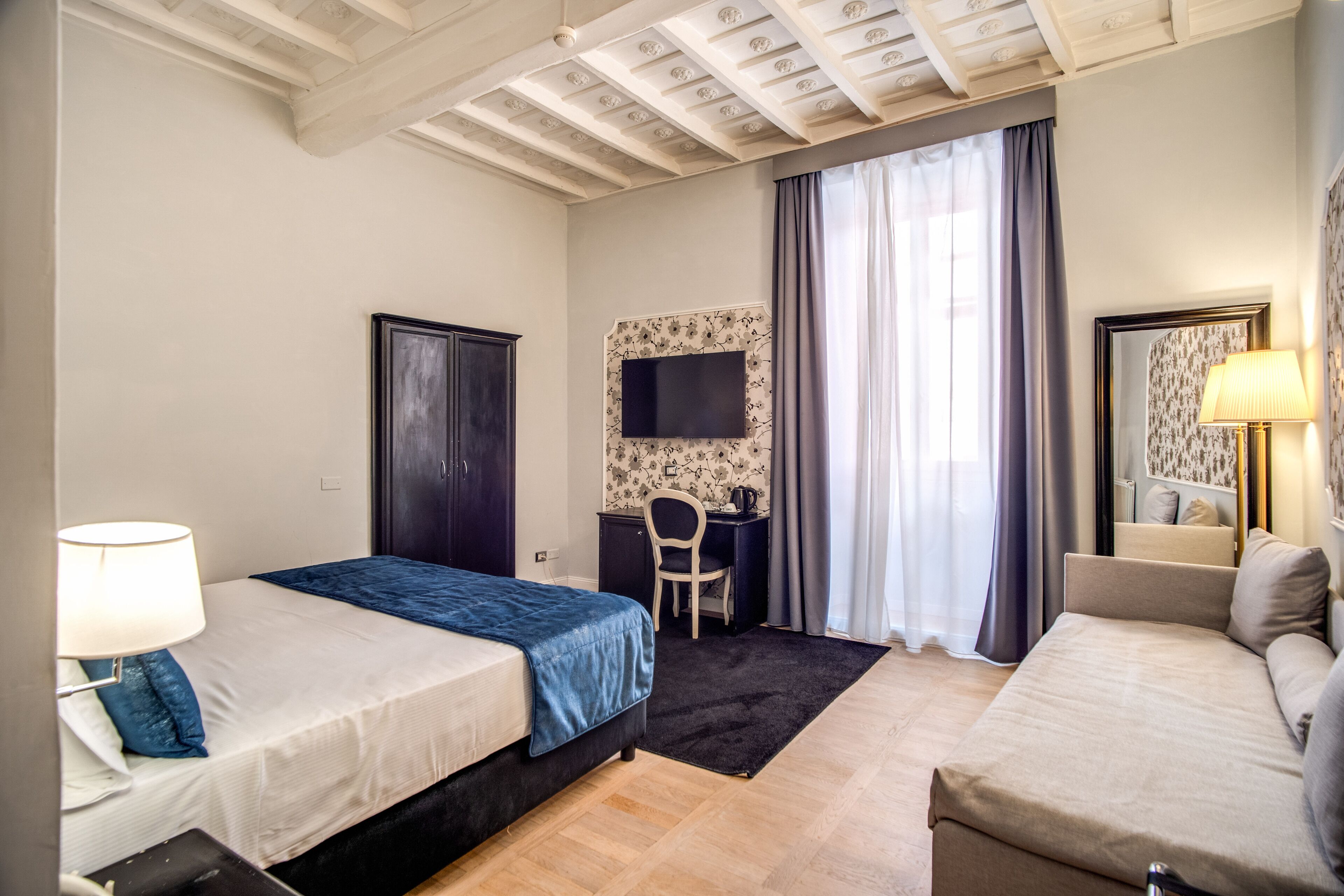 Photo - Relais Fontana Di Trevi Hotel