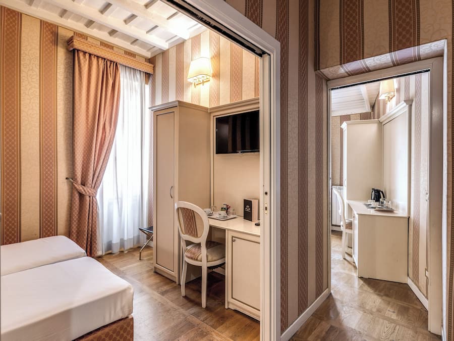 Ropa de cama de alta calidad y minibar