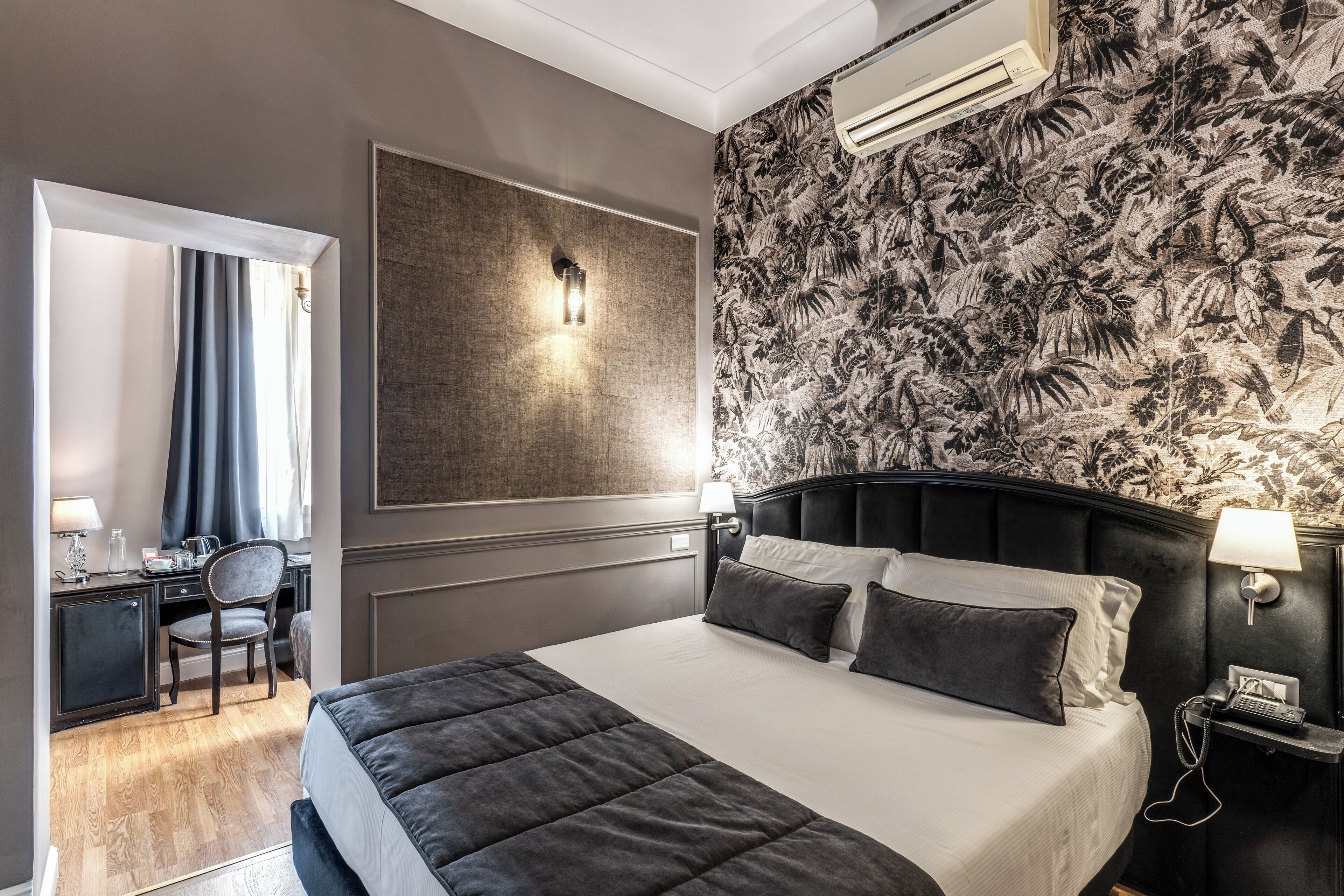 1 bedroom, premium bedding, minibar, in-room safe