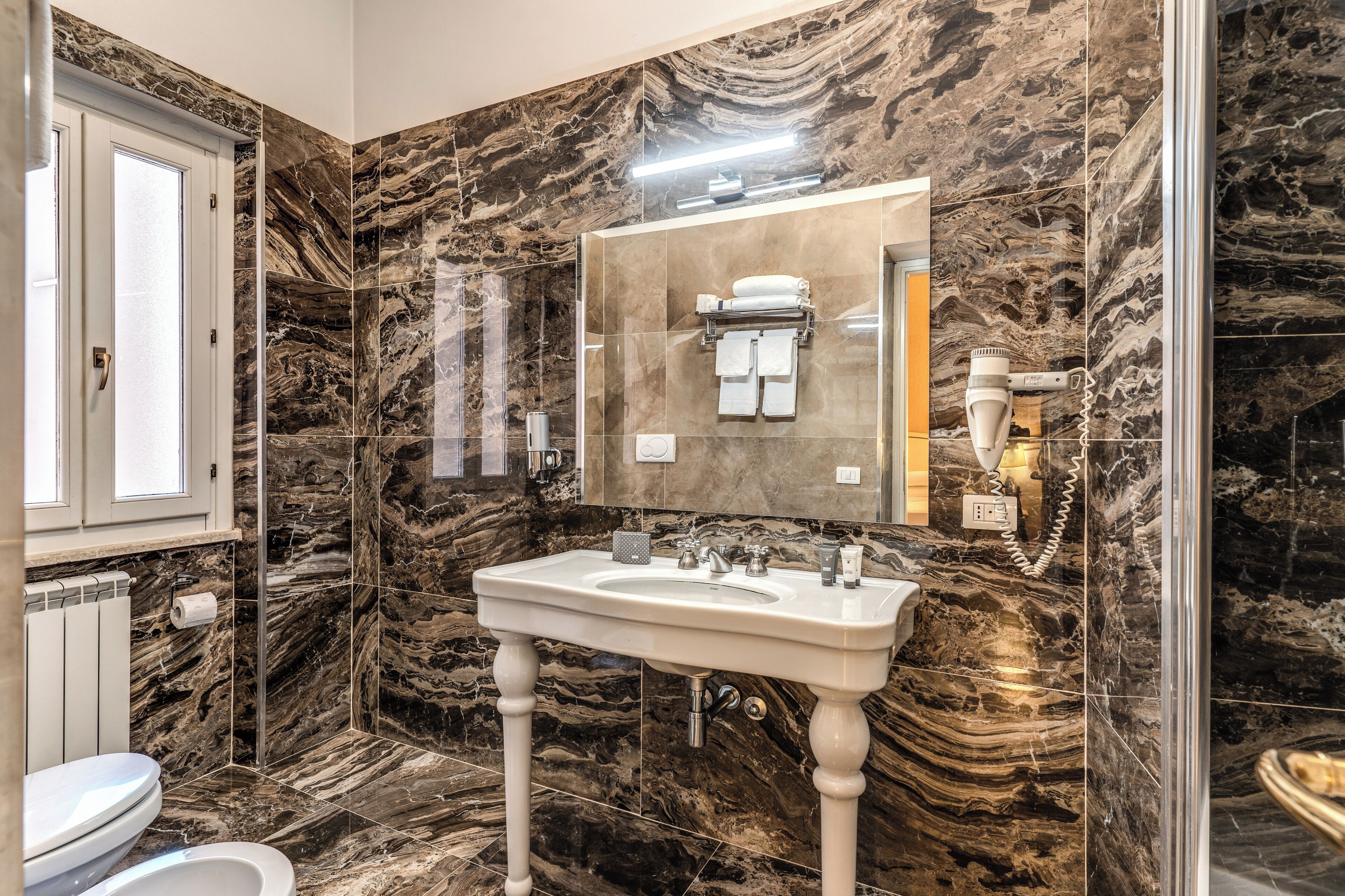 basic double room | bathroom | shower, rainfall showerhead, free toiletries, hair dryer