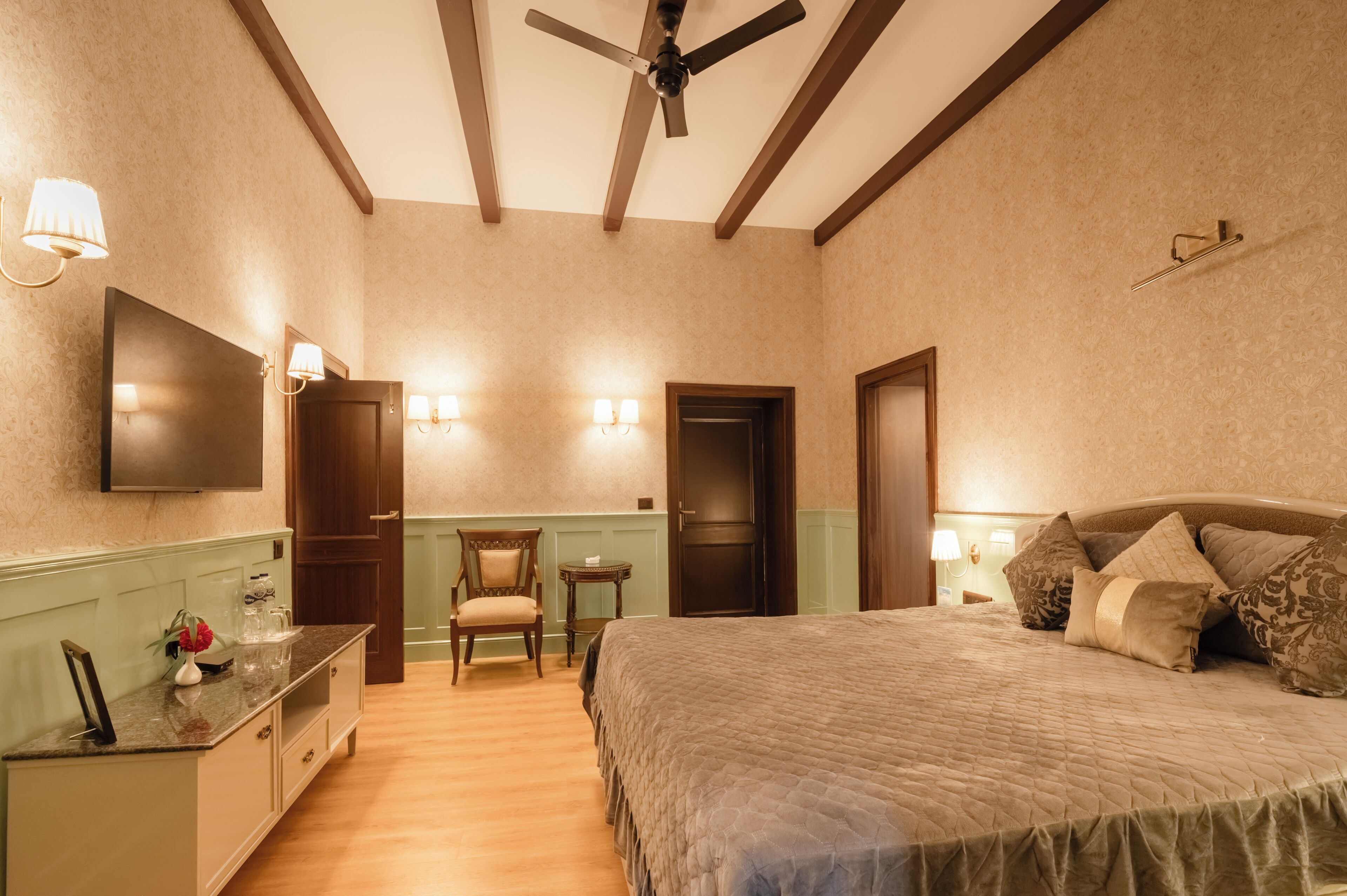 two bed room heritage cottage | free wifi, bed sheets, wheelchair access