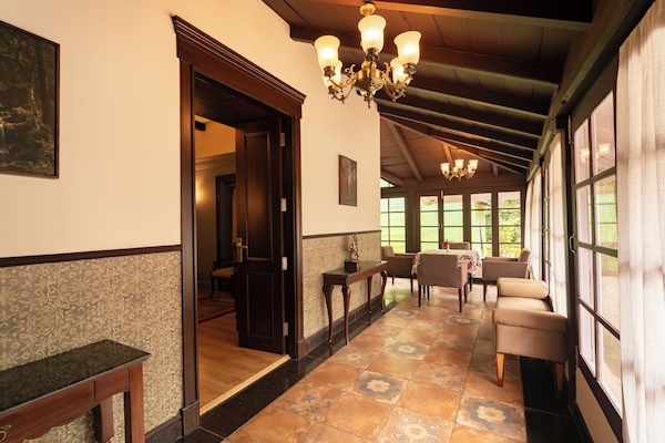 Two Bed Room Heritage Cottage | Living area
