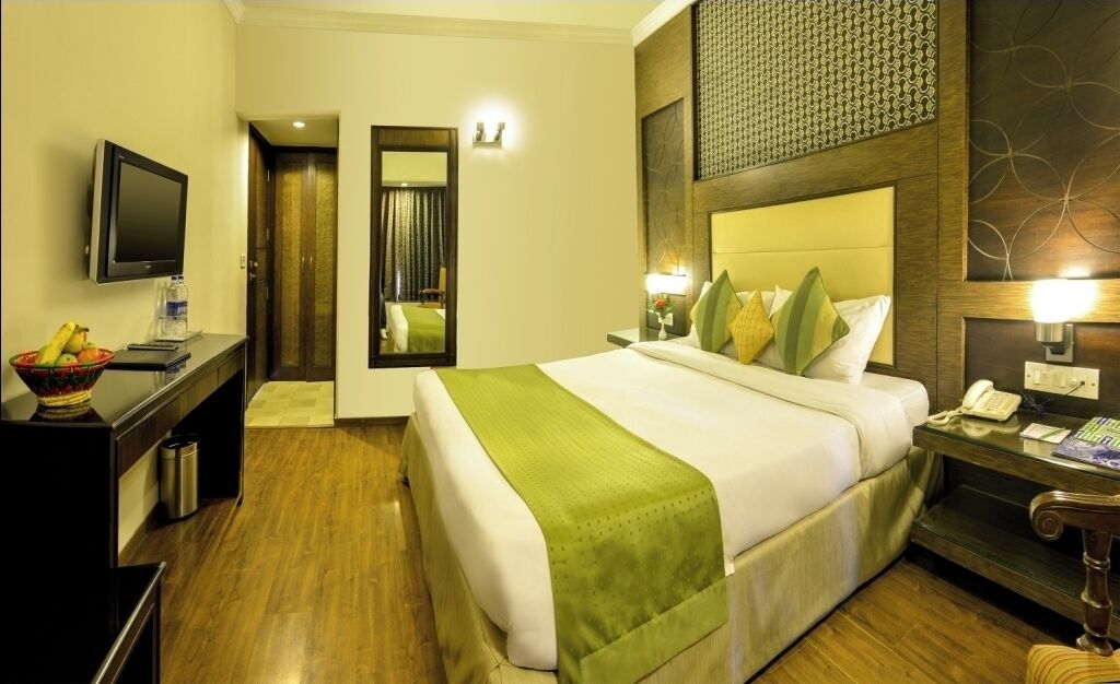 Free WiFi, bed sheets, wheelchair access