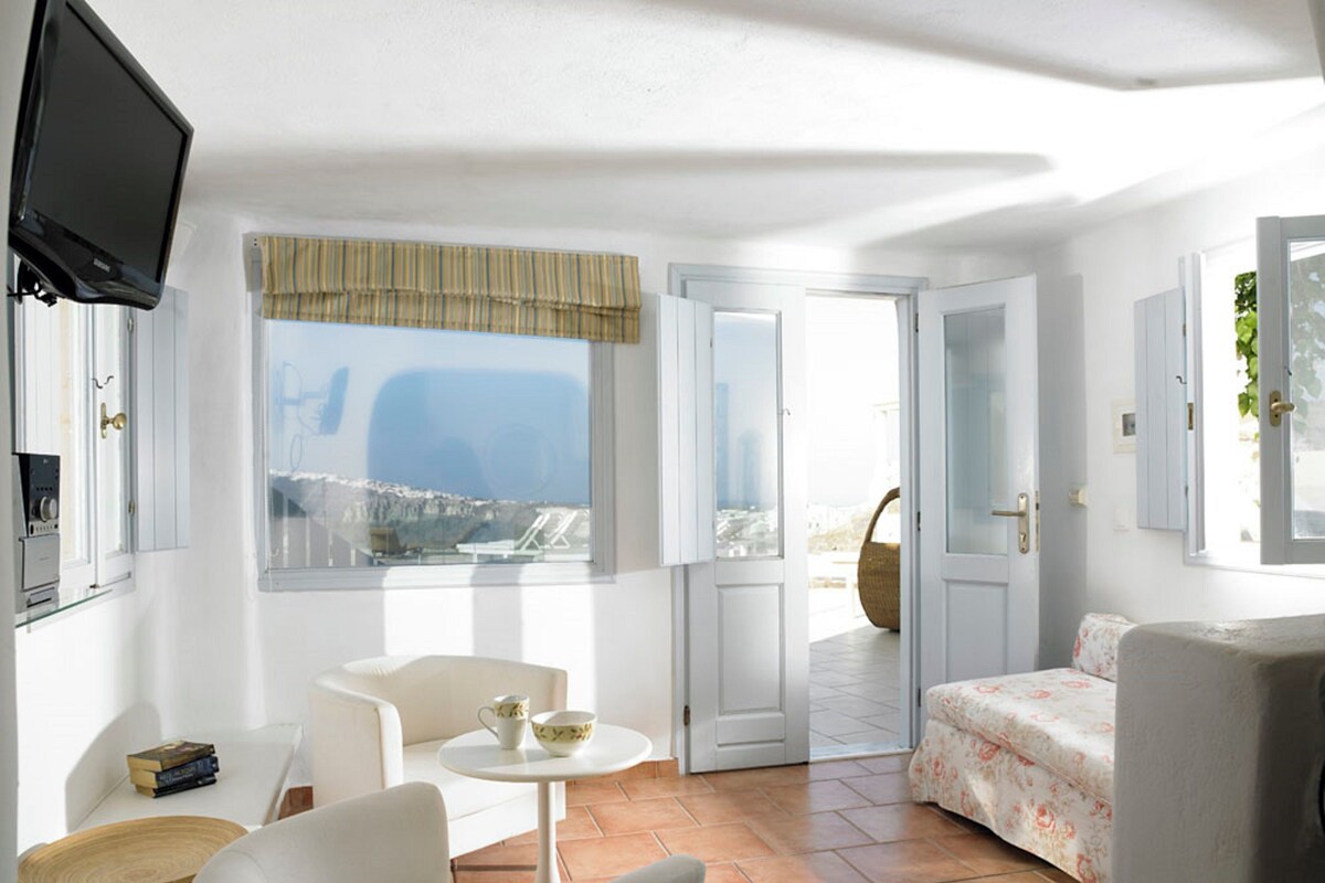 Split Level Suite With Caldera View