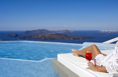 Suites of the Gods Cave Spa