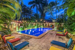 2 outdoor pools, sun loungers