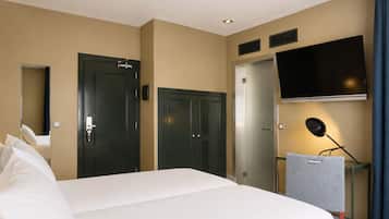 Superior Double Room, Terrace | In-room safe, desk, blackout curtains, bed sheets