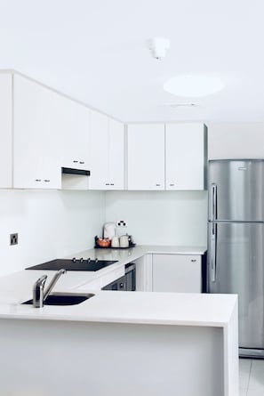 Deluxe-Apartment, 1 Schlafzimmer, Hafenblick | Eigene Küche | Kühlschrank, Mikrowelle, Herdplatte, Geschirrspüler