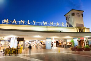 Façade de l’hébergement - soirée/nuit