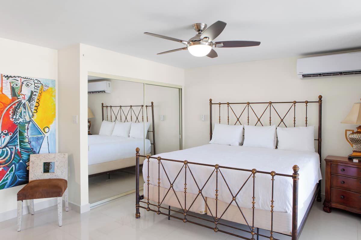 Penthouse Suite, 2 Kings 1 Queen