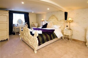 Superior Double Room | Iron/ironing board, free WiFi - Angmering Manor (Littlehampton)