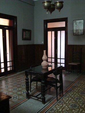 Interior - Windsor (Cairo)
