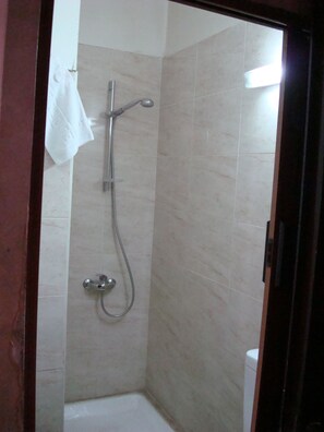 Hair dryer, towels - Windsor (Cairo)