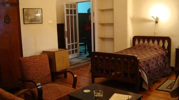 Deluxe Single Room | Egyptian cotton sheets, pillowtop beds, minibar, in-room safe