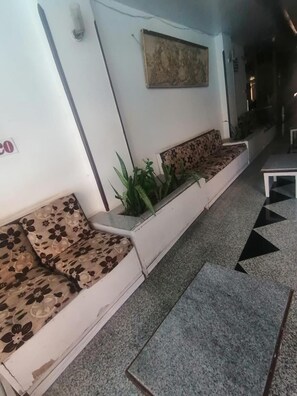 Interior - New Windsor Hotel (Luxor)