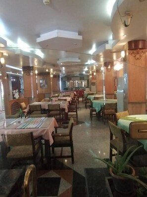 Dining - New Windsor Hotel (Luxor)