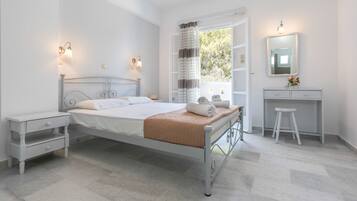 Kamar Double | 2 kamar tidur, brankas, kedap suara, dan Wi-Fi gratis