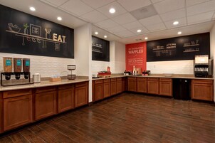 包含每日自助早餐