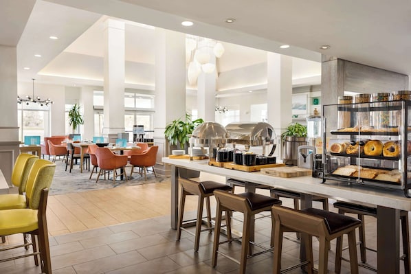 Daily cooked-to-order breakfast (USD 15 per person)