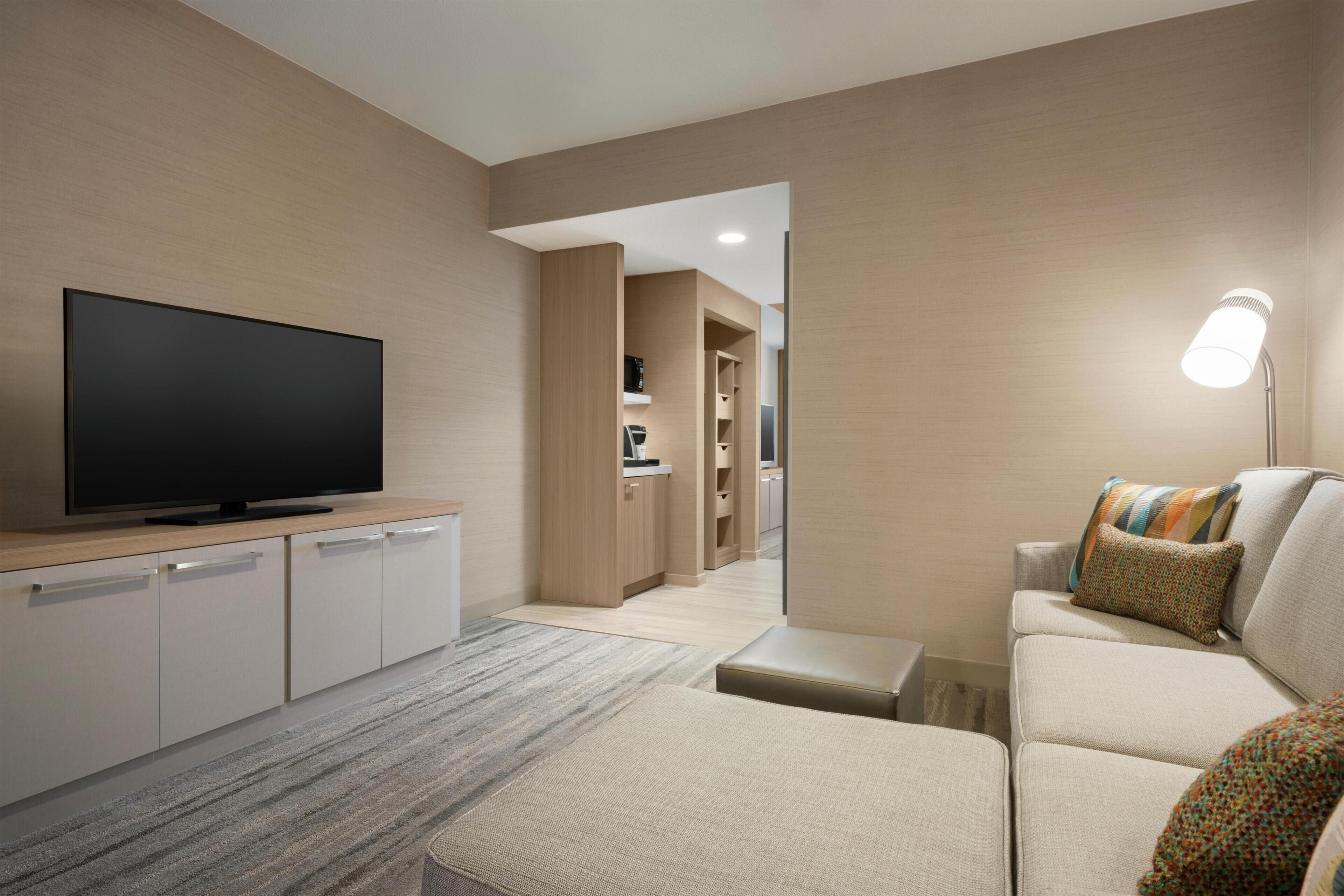 Junior Suite, 1 King Bed with Sofa bed