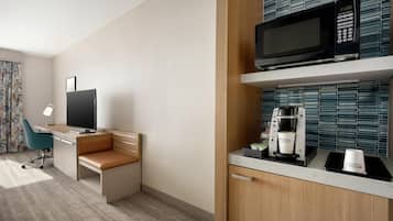 Premium bedding, in-room safe, desk, blackout curtains