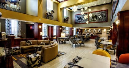 Hampton Inn & Suites Staten Island