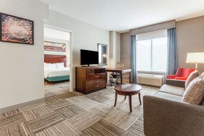 Hypo-allergenic bedding, Tempur-Pedic beds, desk, laptop workspace - Hilton Garden Inn Albany/SUNY Area (Albany)