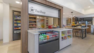 Snack bar