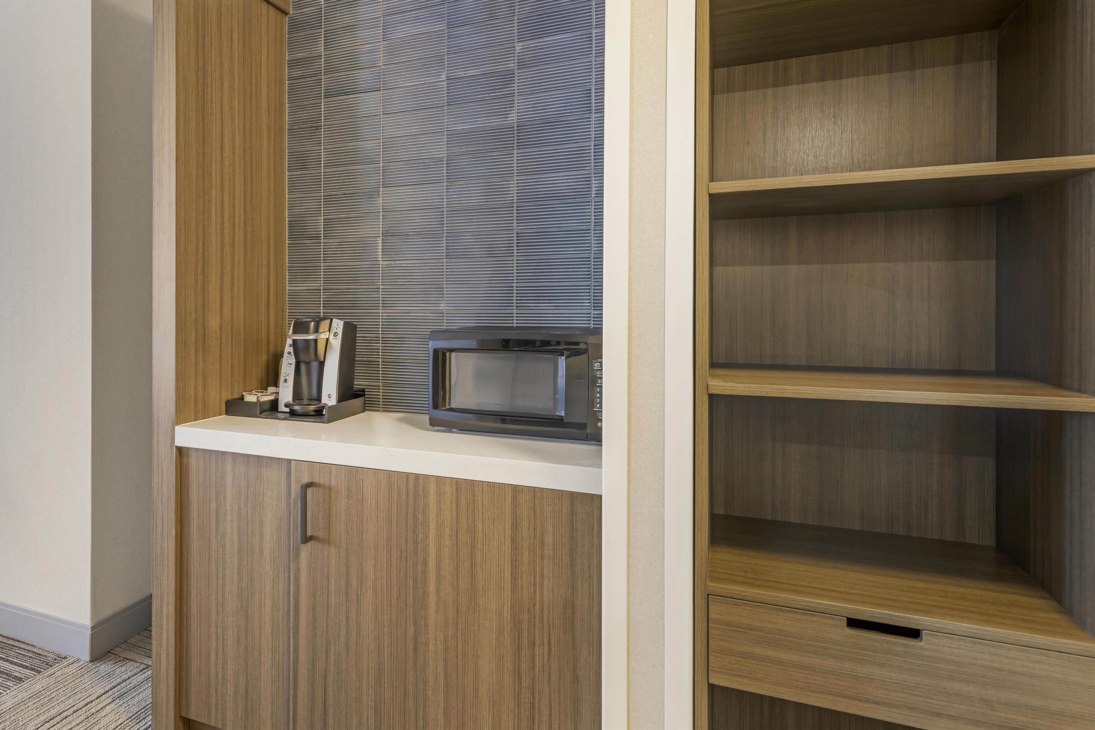 room, 2 queen beds, accessible | hypo-allergenic bedding, tempur-pedic beds, desk, laptop workspace